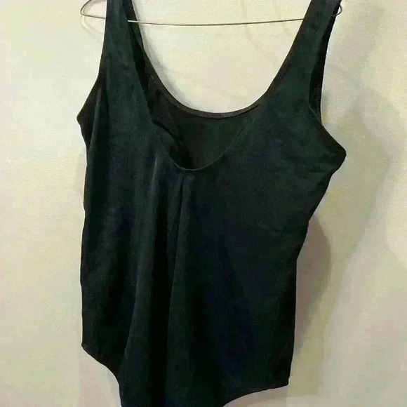 Catalina Sz 16w black one piece bathing suit - Picture 2 of 2